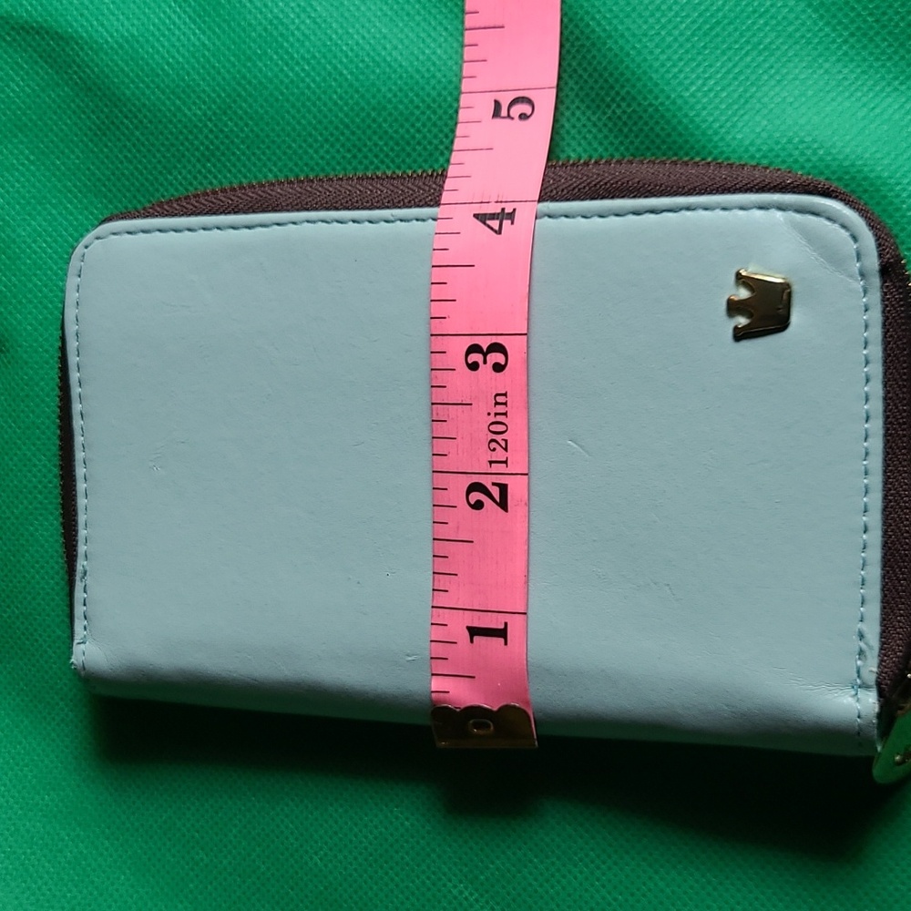 Crown 👑 Pouch 👝 - Picture 6 of 8